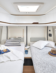 Fourgon amnag DREAMER D68 LIMITED - Chambre